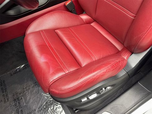 Used 2020 Porsche Cayenne w/ Premium Package image 27