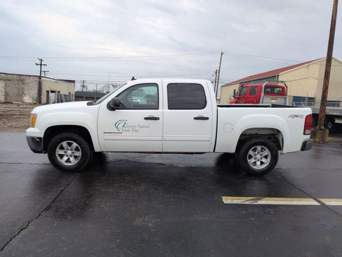 Used 2011 GMC Sierra 1500 SLE w/ Power Tech Package image 3