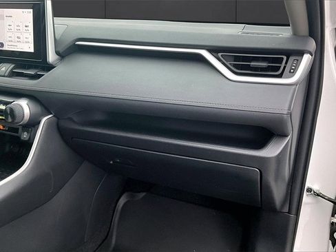 Used 2024 Toyota RAV4 LE image 12