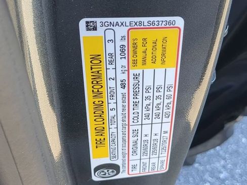 Used 2020 Chevrolet Equinox LT image 48