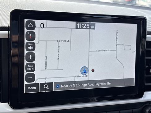 Used 2023 Hyundai Venue Limited w/ Cargo Package image 25