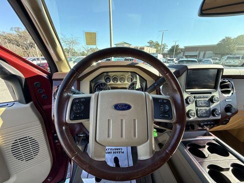 Used 2014 Ford F250 King Ranch w/ King Ranch w/Chrome Package image 13