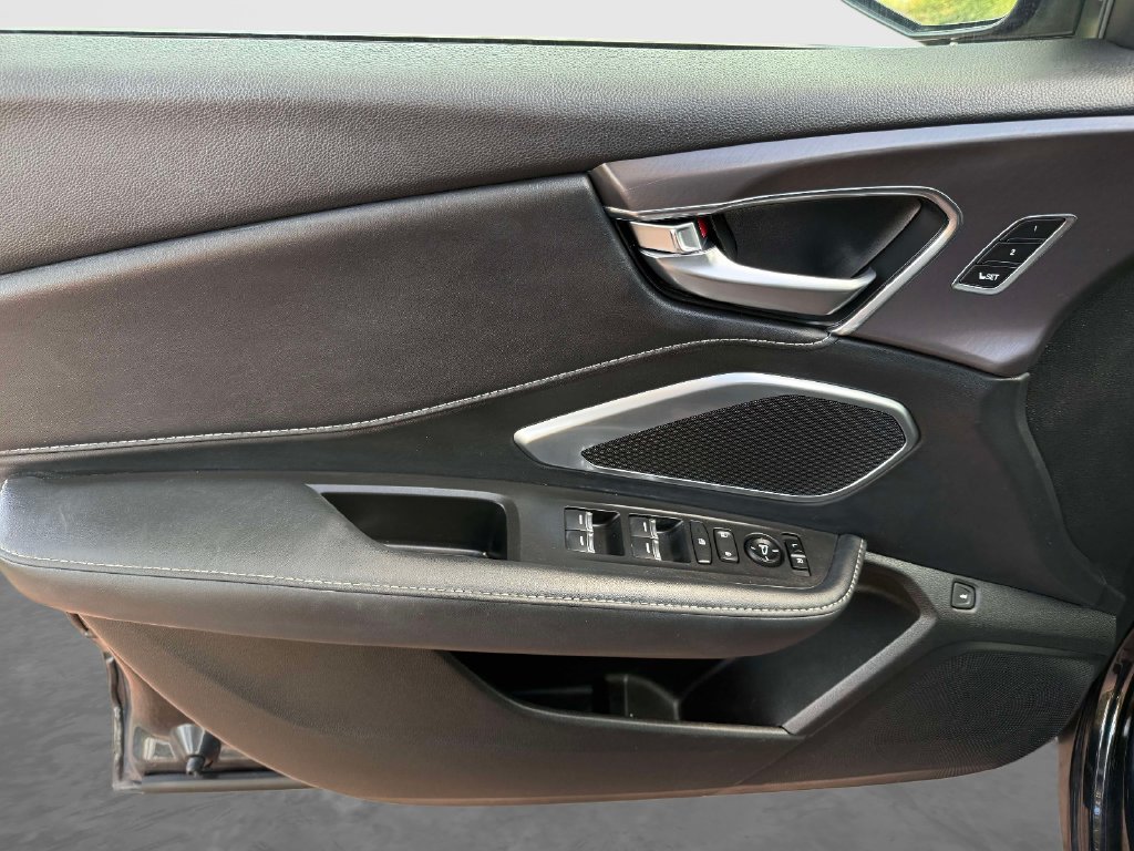 Certified 2025 Acura RDX SH-AWD image 15