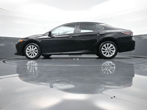 Certified 2023 Toyota Camry LE image 32