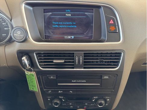 Used 2011 Audi Q5 3.2 Premium Plus w/ Audi MMI Navigation Plus Pkg image 19