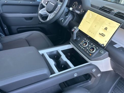 New 2026 Land Rover Defender 110 S image 26