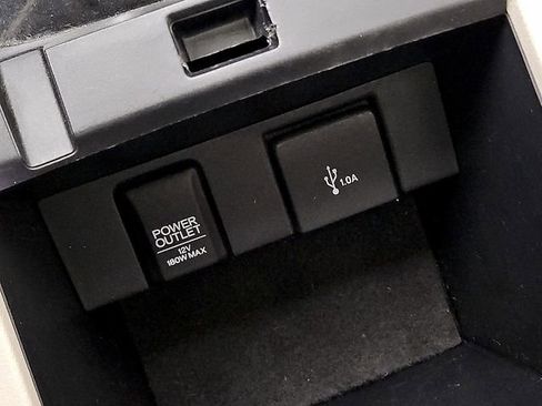 Used 2017 Honda Accord Touring image 28