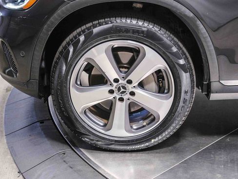 Certified 2022 Mercedes-Benz GLC 300 image 10