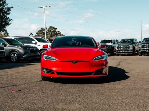Used 2021 Tesla Model S Performance AWD/4WD image 2