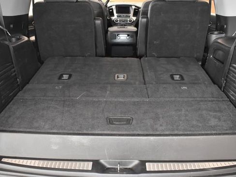 Used 2018 Chevrolet Tahoe LT w/ Luxury Package AWD/4WD image 15