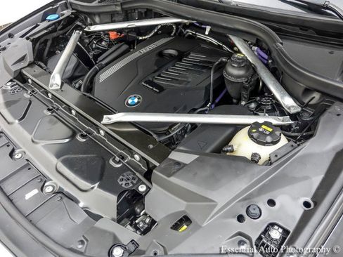 Used 2021 BMW X6 xDrive40i w/ Executive Package image 35