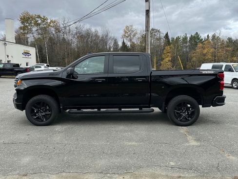 Used 2025 Chevrolet Silverado 1500 Custom Trail Boss w/ Turbomax Blackout Package image 6