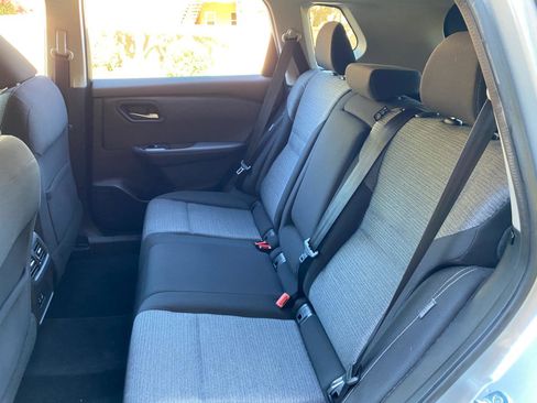 Used 2021 Nissan Rogue SV FWD image 37