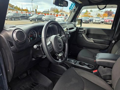 Used 2018 Jeep Wrangler Unlimited Sport S image 10