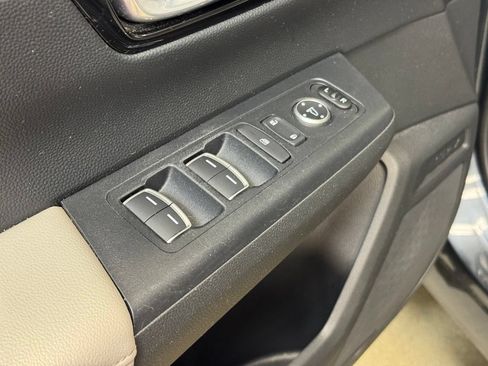 Used 2024 Honda CR-V EX-L image 9