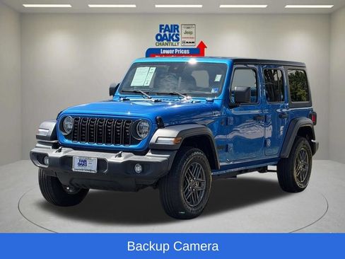 Used 2024 Jeep Wrangler Unlimited Sport AWD/4WD image 3