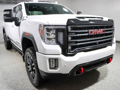 Used 2023 GMC Sierra 2500 AT4 w/ AT4 Premium Plus Package image 6