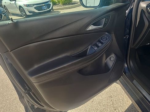 Used 2020 Buick Encore GX Select w/ Sport Touring Package FWD image 12