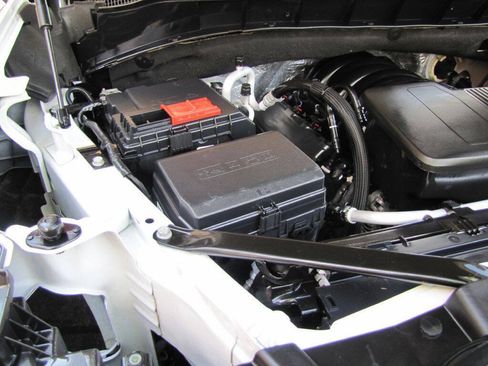 Used 2020 Chevrolet Silverado 1500 RST AWD/4WD image 34