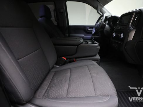 Used 2024 GMC Sierra 1500 Pro w/ Graphite Edition RWD image 11
