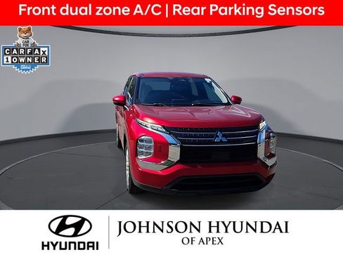 Used 2022 Mitsubishi Outlander ES AWD/4WD image 3