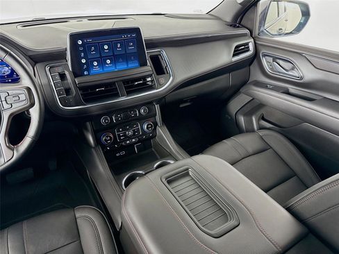Used 2022 Chevrolet Tahoe RST w/ Luxury Package AWD/4WD image 25