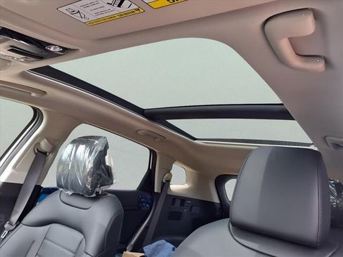 New 2025 Kia Sportage SX Prestige AWD/4WD image 16