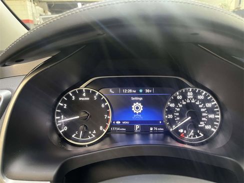 Used 2024 Nissan Murano SV image 25