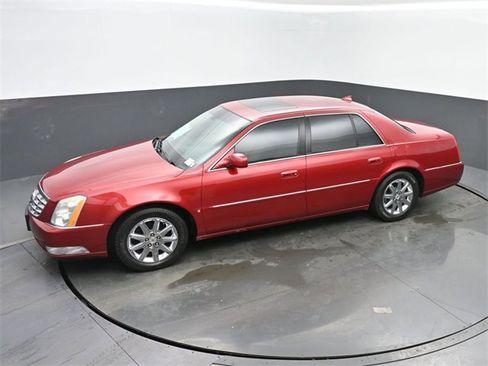 Used 2009 Cadillac DTS image 38