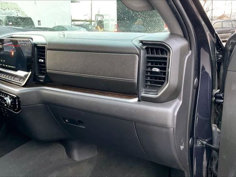 Used 2022 GMC Sierra 1500 Elevation image 15