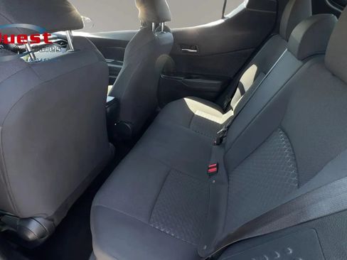 Used 2021 Toyota C-HR LE FWD image 19