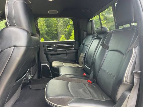 Used 2022 RAM 2500 Laramie AWD/4WD image 9