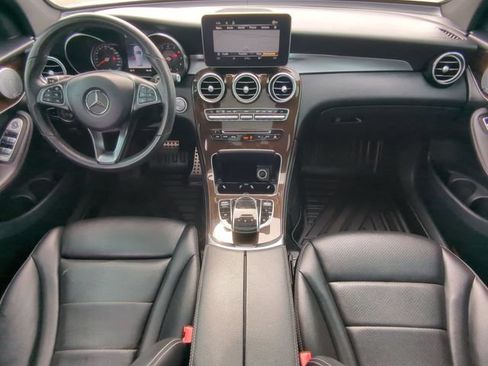 Used 2019 Mercedes-Benz GLC 300 4MATIC image 24
