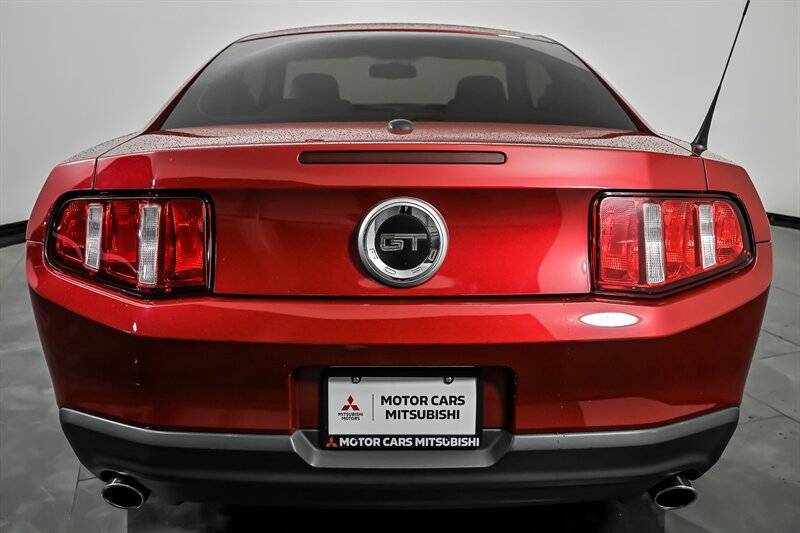 Used 2010 Ford Mustang GT RWD image 8