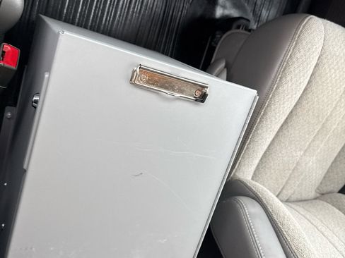 Used 2021 Chevrolet Express 3500 w/ Driver Convenience Package image 25