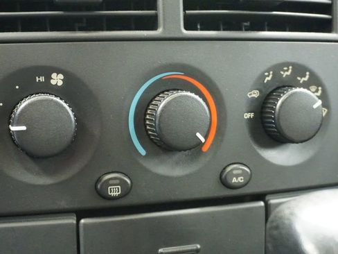 Used 2000 Jeep Grand Cherokee Laredo RWD image 27