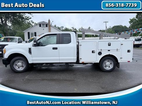 Used 2017 Ford F250 XL w/ Power Equipment Group RWD image 1