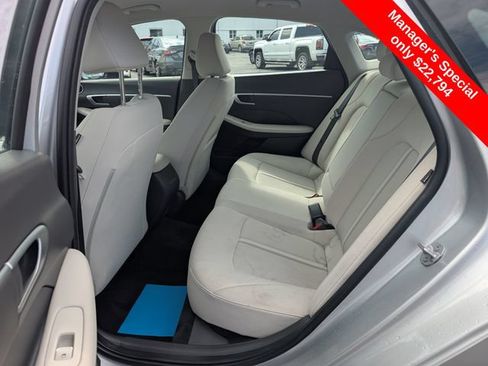 Used 2025 Hyundai Sonata SEL FWD image 9