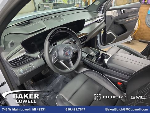 New 2026 Buick Enclave Avenir image 18