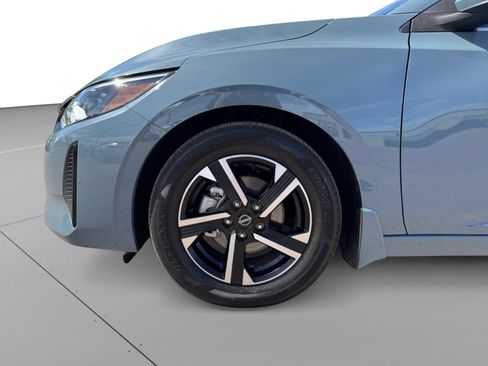 Used 2025 Nissan Sentra SV FWD image 9