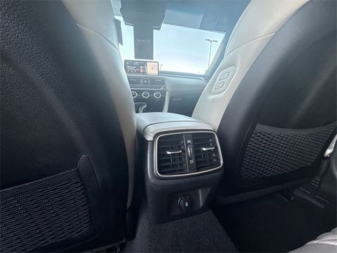 Used 2023 Genesis G70 3.3T w/ Sport Prestige Package image 20