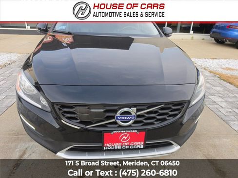 Used 2017 Volvo V60 T5 Cross Country w/ Climate Package AWD/4WD image 10