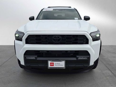 Certified 2025 Toyota 4Runner TRD Off-Road image 8