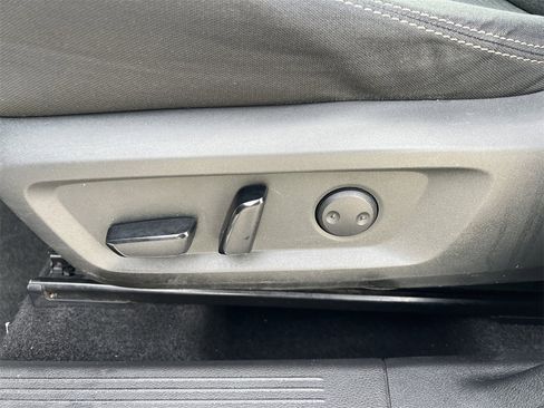 Used 2021 Nissan Rogue SV image 21