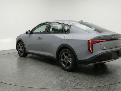 Used 2025 Kia K4 FWD image 6
