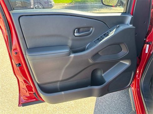 Used 2026 Nissan Frontier SV w/ All-Weather Content Package image 24