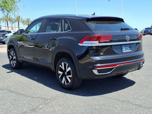 Certified 2023 Volkswagen Atlas Cross Sport SE FWD image 5