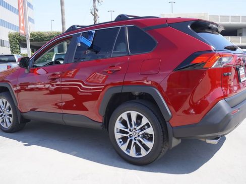 Certified 2025 Toyota RAV4 XLE Premium AWD/4WD image 5