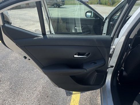 Used 2022 Nissan Sentra S FWD image 7