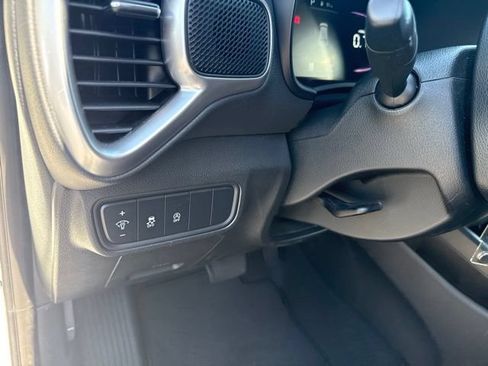 Certified 2025 Kia Soul LX FWD image 15